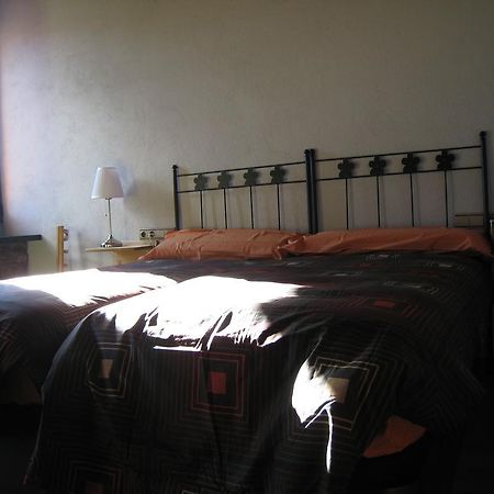 Ca L'Escola Guest House Aransa Bagian luar foto